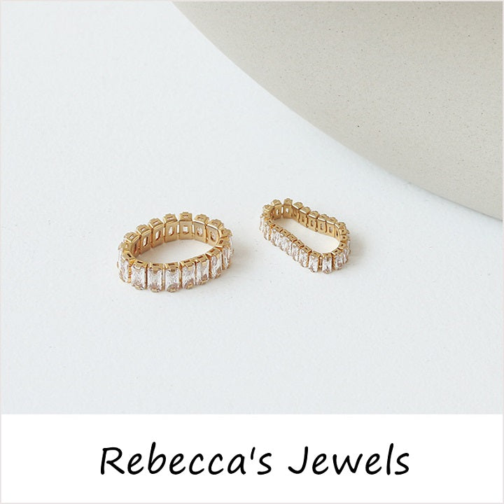 Sparkling Rectangle Zircon Ring