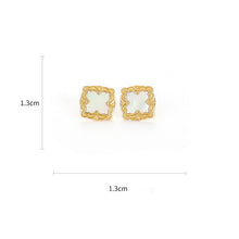Load image into Gallery viewer, Vintage White Shell Earrings
