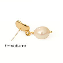 Load image into Gallery viewer, Crack Stud Natural Pearl Earrings
